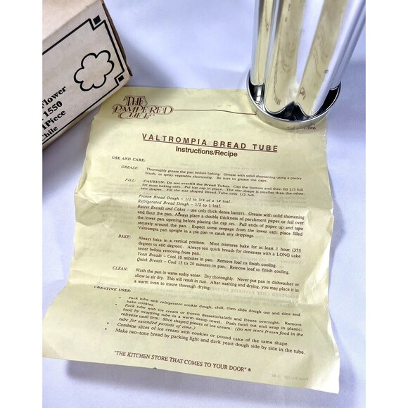 THE PAMPERED CHEF Valtrompia Bread Tube Flower #1550 Holiday Baking Kitchen - Picture 3 of 9